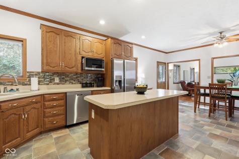 9221 Behner Circle Indianapolis IN 46250