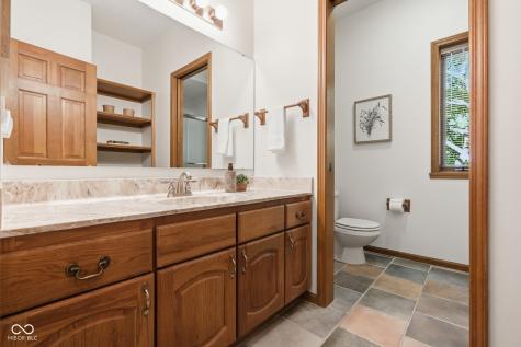 9221 Behner Circle Indianapolis IN 46250