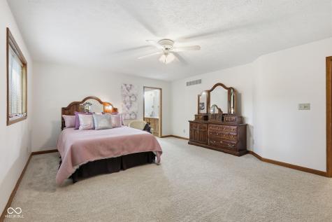 9221 Behner Circle Indianapolis IN 46250