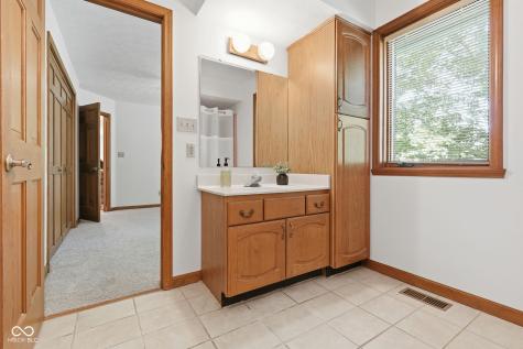 9221 Behner Circle Indianapolis IN 46250