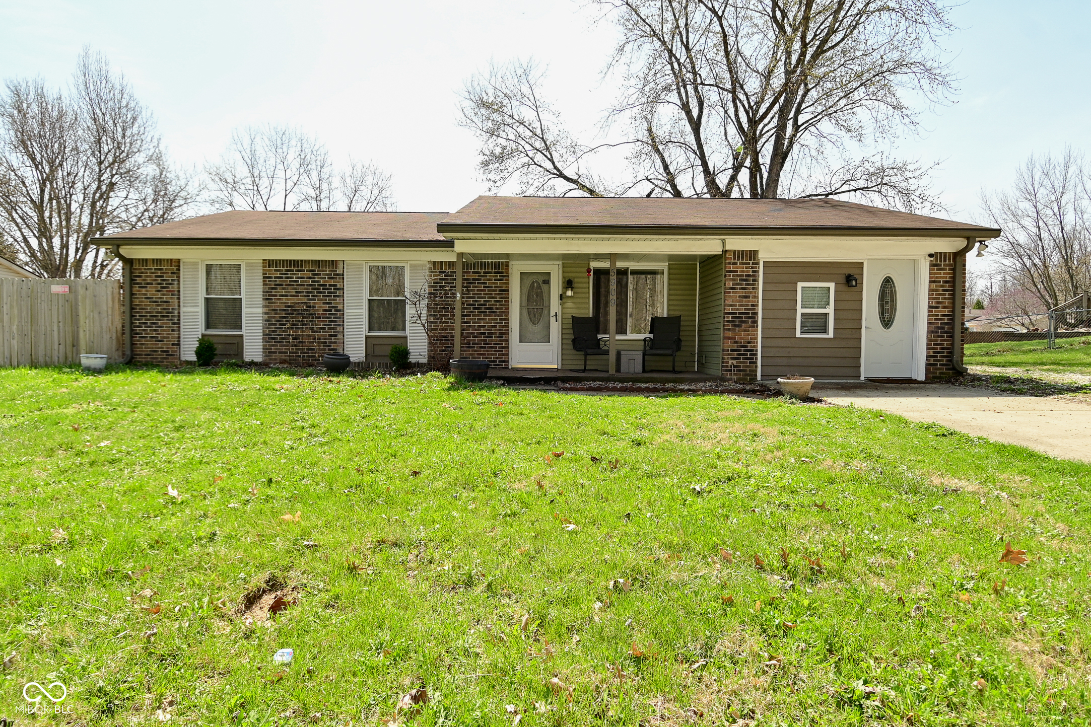 5909 Furnas Road Indianapolis IN 46221