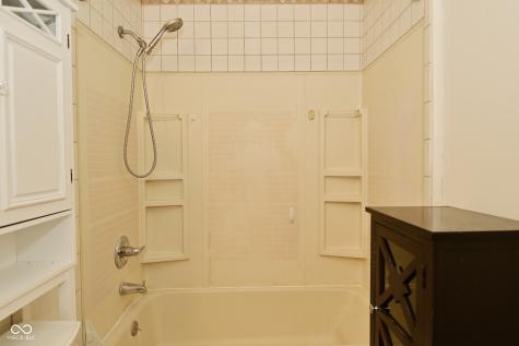 5909 Furnas Road Indianapolis IN 46221