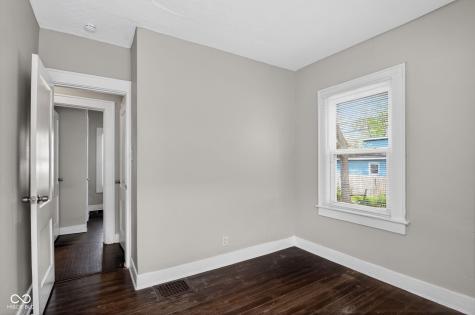 424 Harvard Place Indianapolis IN 46208