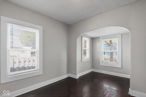 424 Harvard Place Indianapolis IN 46208