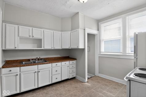 424 Harvard Place Indianapolis IN 46208