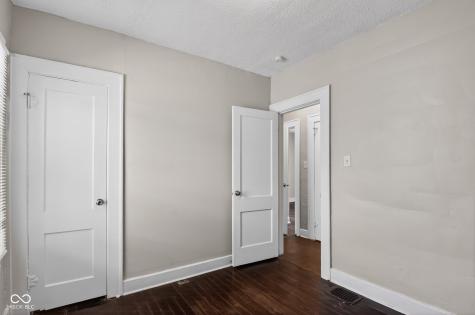 424 Harvard Place Indianapolis IN 46208
