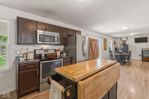 1839 Jolinda Drive Columbus IN 47203