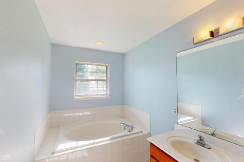 7711 Germander Lane Indianapolis IN 46237