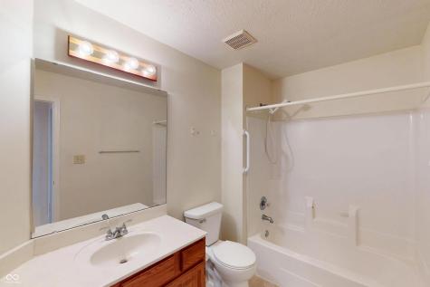7711 Germander Lane Indianapolis IN 46237