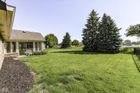 7711 Germander Lane Indianapolis IN 46237
