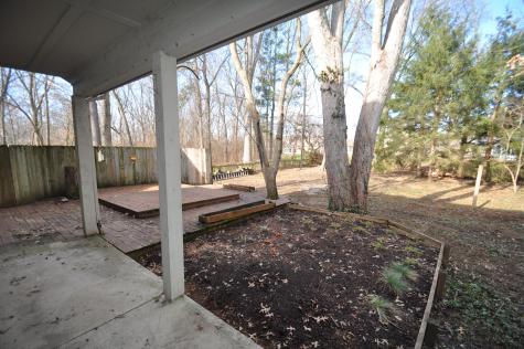 7682 Pinesprings W Drive Indianapolis IN 46256