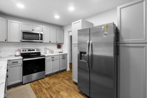 2613 Maple Street Columbus IN 47201