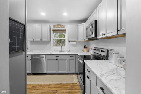 2613 Maple Street Columbus IN 47201