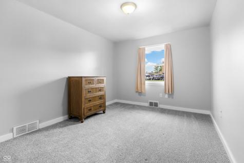 2613 Maple Street Columbus IN 47201