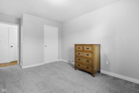 2613 Maple Street Columbus IN 47201