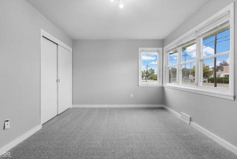 2613 Maple Street Columbus IN 47201