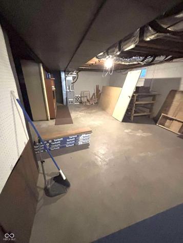 2613 Maple Street Columbus IN 47201