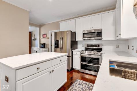 12234 Limestone Drive Fishers IN 46037