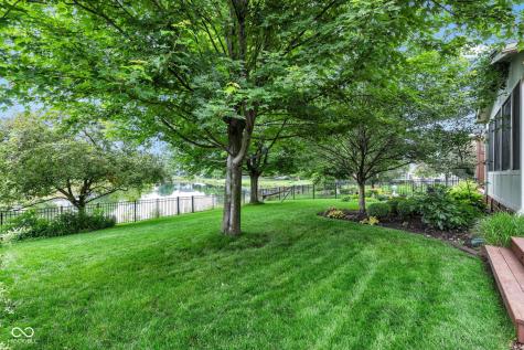 12234 Limestone Drive Fishers IN 46037