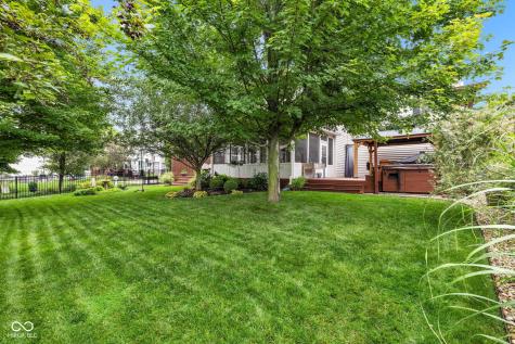 12234 Limestone Drive Fishers IN 46037