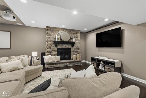16337 Stonewolf Boulevard Noblesville IN 46060
