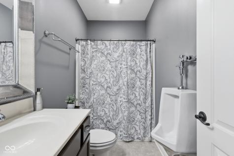 16337 Stonewolf Boulevard Noblesville IN 46060