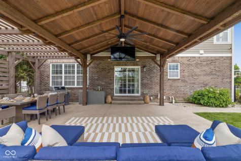 16337 Stonewolf Boulevard Noblesville IN 46060