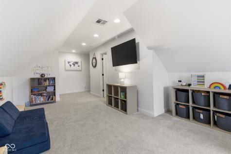 16337 Stonewolf Boulevard Noblesville IN 46060