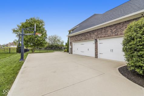 16337 Stonewolf Boulevard Noblesville IN 46060