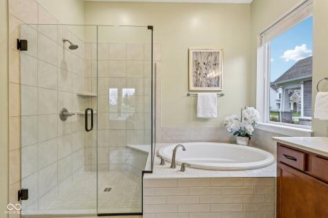 15840 Wiseman Drive Fishers IN 46040