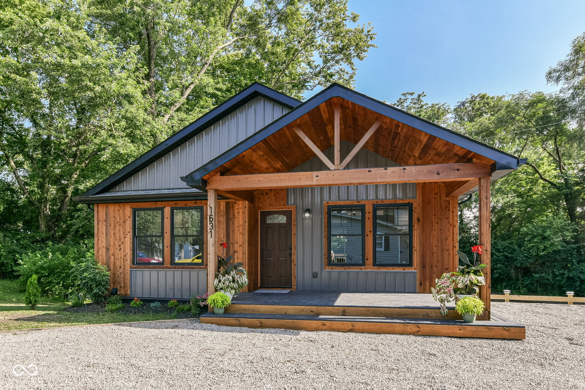 1631 Kentucky Avenue Columbus IN 47201