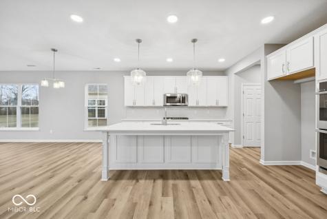 9194 Ambassador Street Mccordsville IN 46055
