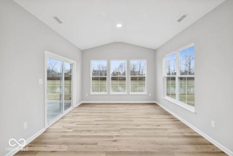 9194 Ambassador Street Mccordsville IN 46055