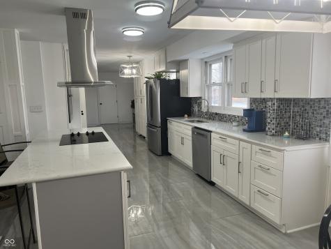8404 Oaklandon Road Indianapolis IN 46236