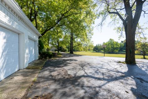 8404 Oaklandon Road Indianapolis IN 46236