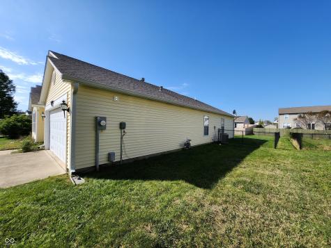 5606 Apple Branch Way Indianapolis IN 46237