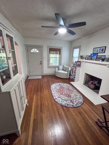 918 Kessler Boulevard East Drive Indianapolis IN 46220