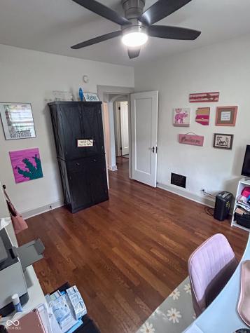 918 Kessler Boulevard East Drive Indianapolis IN 46220