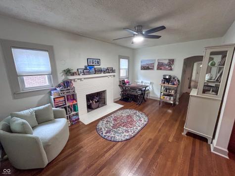 918 Kessler Boulevard East Drive Indianapolis IN 46220