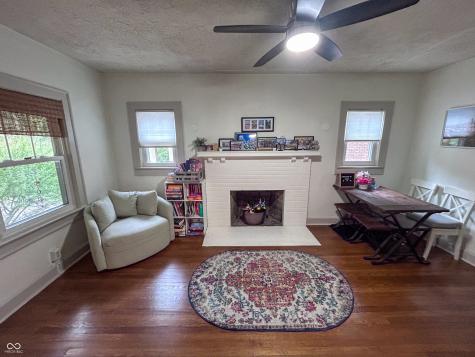 918 Kessler Boulevard East Drive Indianapolis IN 46220