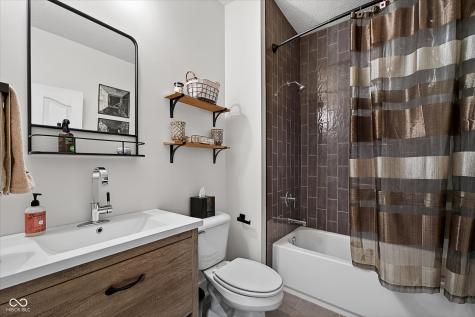 12834 Piccadilly Circle Fishers IN 46037