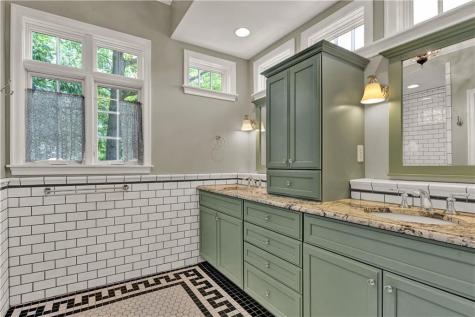 7 E Westfield Boulevard Indianapolis IN 46220
