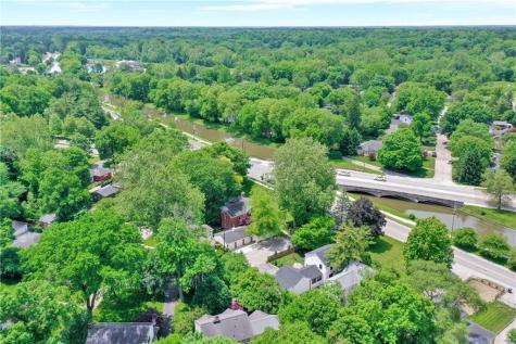7 E Westfield Boulevard Indianapolis IN 46220