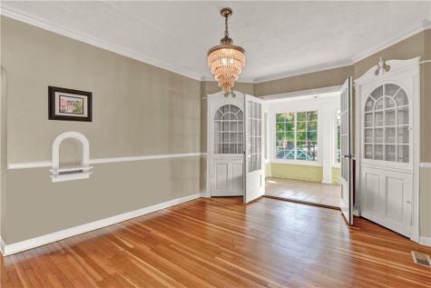 7 E Westfield Boulevard Indianapolis IN 46220