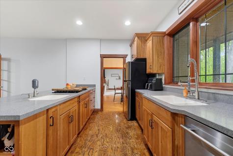 883 S 800 W Indianapolis IN 46239
