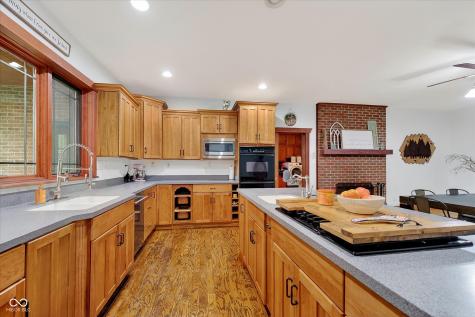 883 S 800 W Indianapolis IN 46239