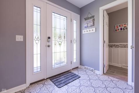 3829 Waycross Drive Columbus IN 47203
