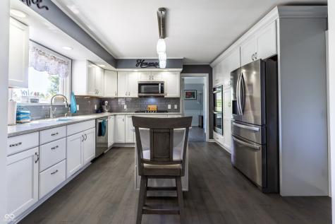 3829 Waycross Drive Columbus IN 47203