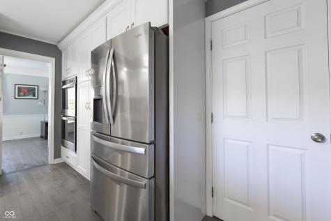 3829 Waycross Drive Columbus IN 47203