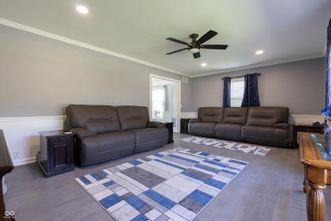 3829 Waycross Drive Columbus IN 47203